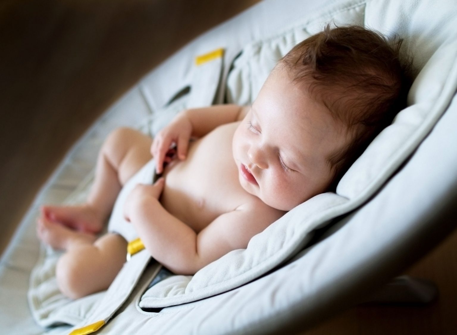 ¿La silla mecedora para bebe es recomendable para ayudar a dormir?